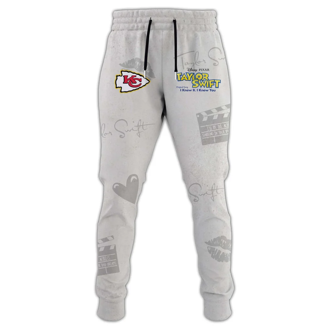 Taylor Swift x Toy Story 5 x Kansas City Chiefs I Knew It I Knew You Graphic Crewneck Sweatshirt Taylor Swift x Toy Story 5 x Kansas City Chiefs I Knew It I Knew You Graphic Crewneck Sweatshirt