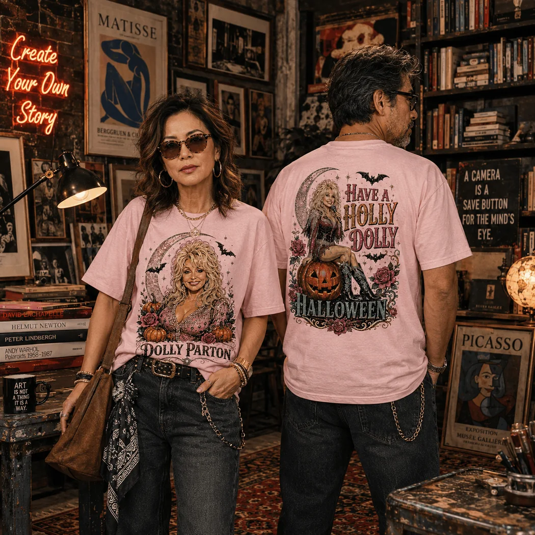 Retro Dolly Parton Have A Holly Dolly Halloween Pink Pumpkin Country Music Graphic T-Shirt Retro Dolly Parton Have A Holly Dolly Halloween Pink Pumpkin Country Music Graphic T-Shirt